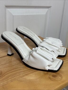 CIRCUS Sam Edelman Slade White ruffle slip in mule heels size 7.5 wedding bridal